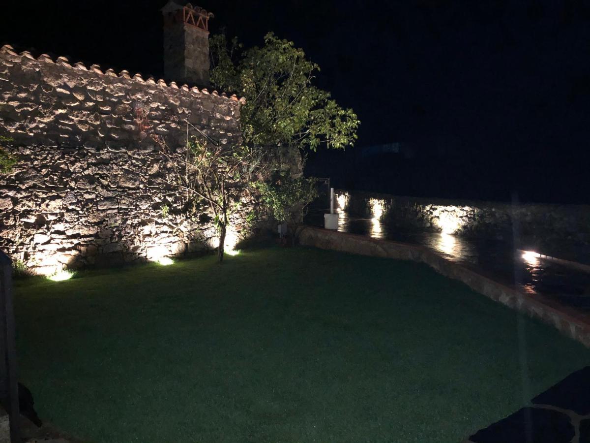Plasenzuela Casa - Apartamento Rural La Tahona Del Abuelo מראה חיצוני תמונה